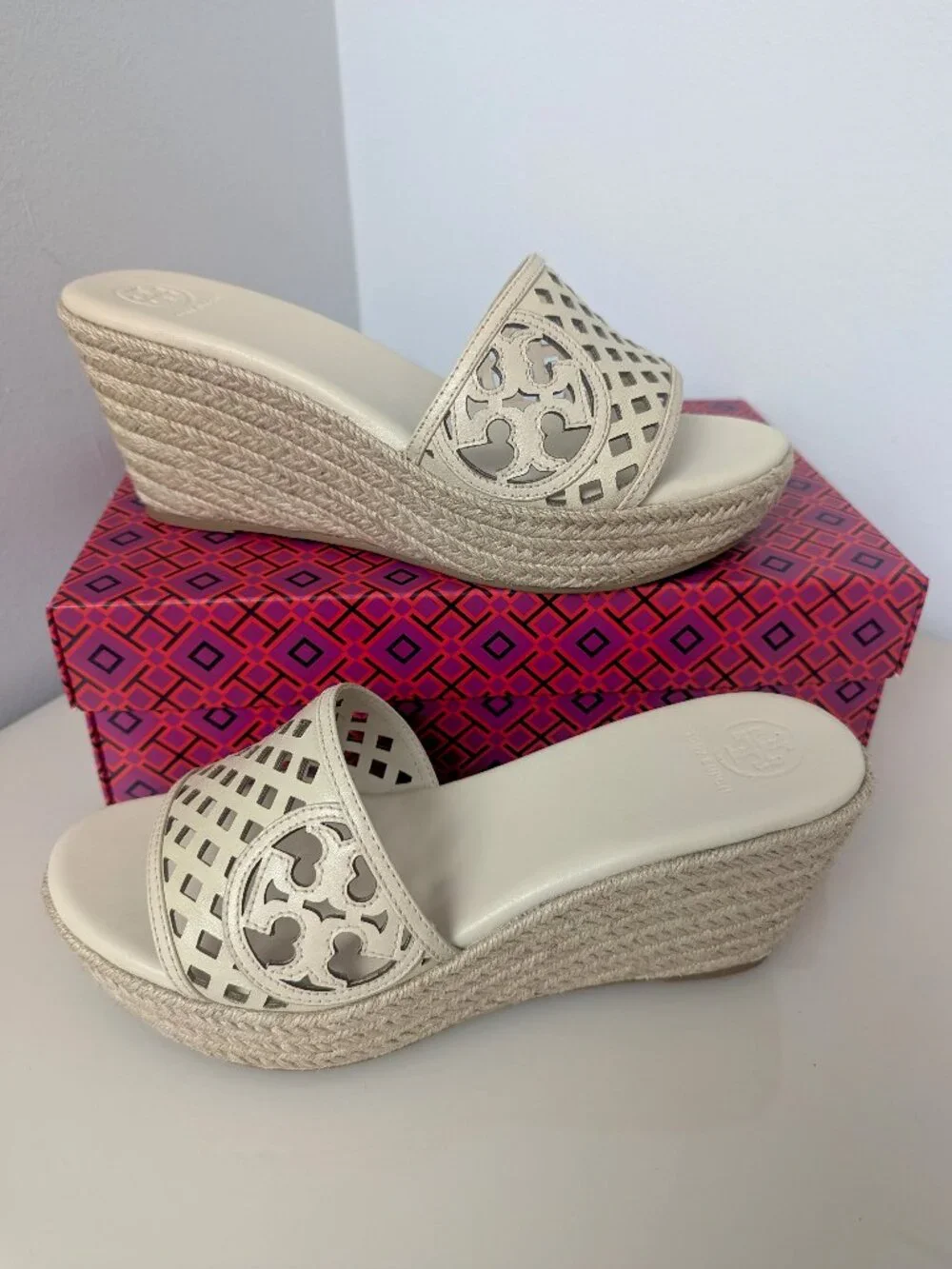 Tory Burch Thatched Perforated Cutout Espadrille Platform Dulce De Leche Cream 9